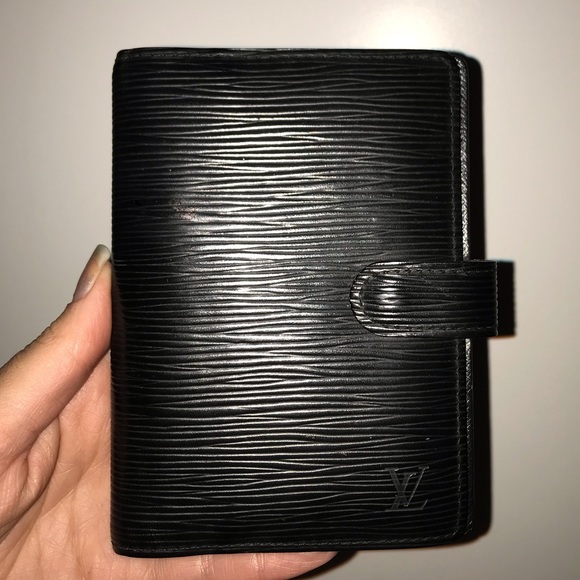 Louis Vuitton Other - Authentic Louis Vuitton agenda black Epi leather